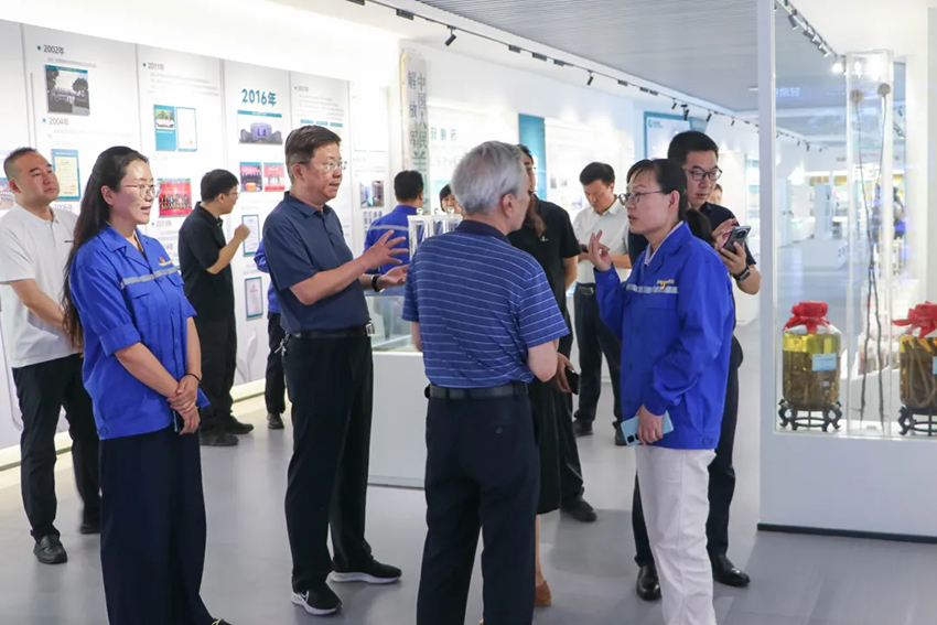 山西省政协调研组到长运娱乐调研