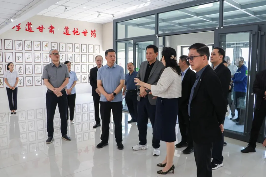 泰国卫生部代表团莅临长运娱乐参观考察，深化中泰中医药合作交流