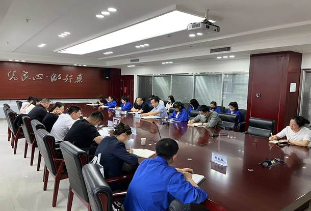 甘肃药业集团财务总监王丽华一行莅临长运娱乐进行财务调研及财务交叉检查